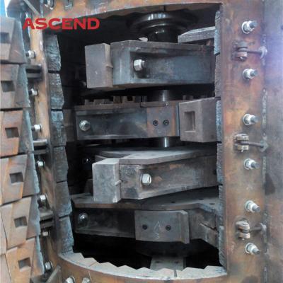 China Vertical Composite Compound Crusher Rock crusher rock Hammer mill for Gold Grinding for sale