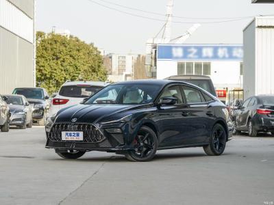 Chine 4 voitures de berline avec hayon arrière d'essence de la roue MG5 conduisent des voitures de véhicule d'entraînement de main gauche de 4-Door 5-Seat à vendre