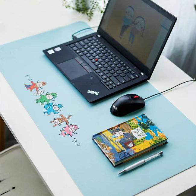 Removable Antislip Table Mat And Mouse Pad