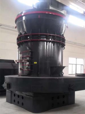 China Equipo de pulido Raymond Grinding Mill Machine del molino del mineral del polvo 120tph de la arena de la silicona en venta