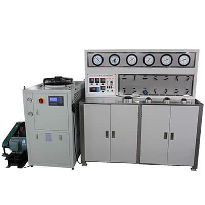 China Máquina de extracção de fluidos supercríticos de 1000L Máquina de extracção de CO2 supercrítico de laboratório à venda