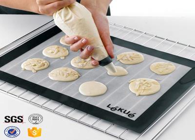 China PTFE Non Toxic Baking Sheet BBQ Heat Proof Silicone Mat for sale