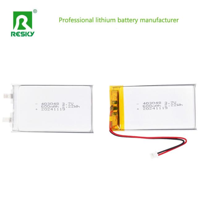 Lithium Ion Polymer Battery 403048 - Size comparison