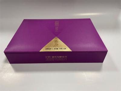 China Luxurious Paper Gift Box Holder Contained Magnetic Closure Gift Box for sale