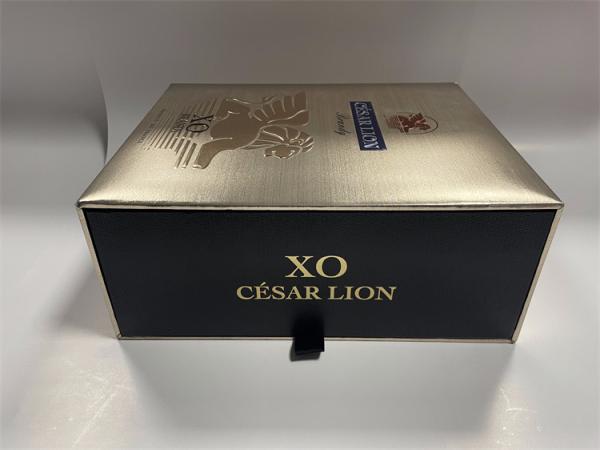 Quality High Class Red Wine Box Paper Premium Wine Gift Box With Embossed Printing for sale