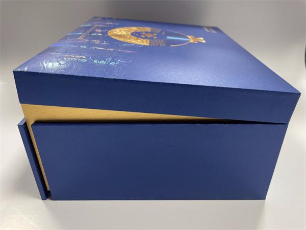 Quality Blue MDF Paper Gift Box Magnetic Box Packaging For Cosmetics for sale