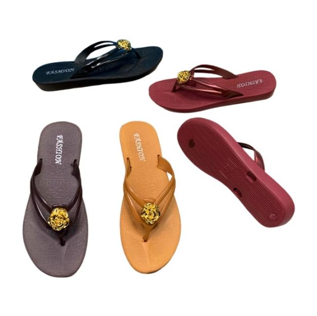 Footwear factory exhibition hall, warehouse, automated packaging line, loading area, factory direct supply
