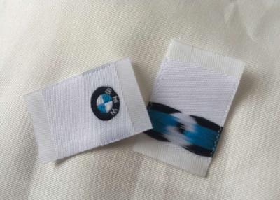 China Pequeñas etiquetas de la tela de la ropa de la ropa, etiquetas de costura tejidas lavables personalizadas en venta