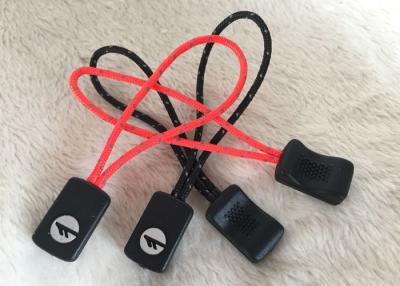 China Inyección de goma personalizada del micrófono del tirador de la cremallera de los deportes del Skiwear del logotipo 3d en venta