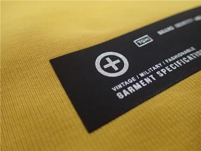 China logotipo reflexivo de plata impreso etiquetas de la ropa de la transferencia de calor del grueso de 0.5m m en TPU suave en venta