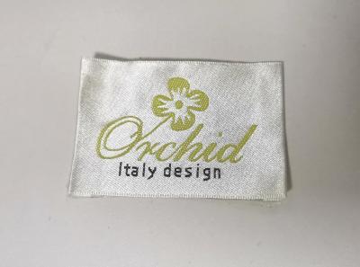 China Custom High Density Woven Labels Folding Clothing Woven Labels for sale