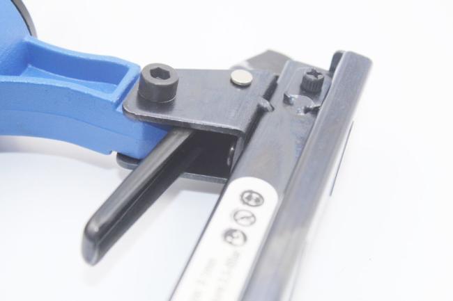 Top-Rated Durable 22gauge Fine Crown Air Pneumatic Staple Gun Air Stapler 7116 for Furniture Decoration