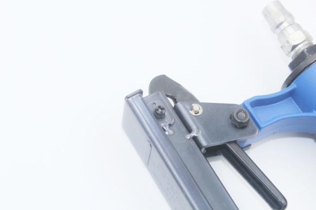Top-Rated Durable 22gauge Fine Crown Air Pneumatic Staple Gun Air Stapler 7116 for Furniture Decoration