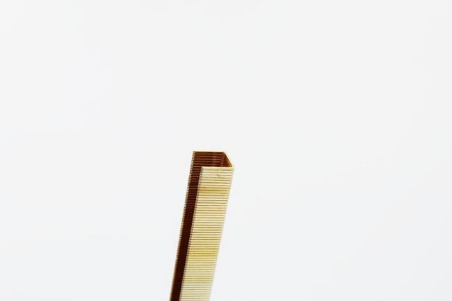 14 Series Galvanized Industrial Wire Staples 20 Gauge with High Quality 1410