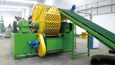 China Industrial Whole Tire Shredding Machine With Simple Structure for sale