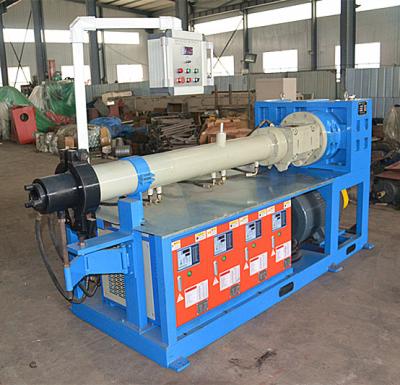 China Cold Feed Rubber Extrude Machine with Large Capacity for sale
