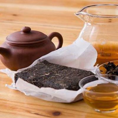 China Nature Vitamins And Minerals Black Tea Brick Drink Everyday Compressed Tea Brick for sale
