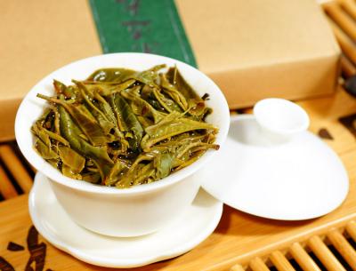 China Flavored Raw Pu Erh Cake Tea Sheng Puerh Tea From Yunnan, AAA Class for sale