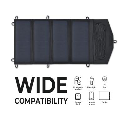 China Camouflage Polyester Portable Solar Panel Battery Pack For Mobile Phones Camping for sale