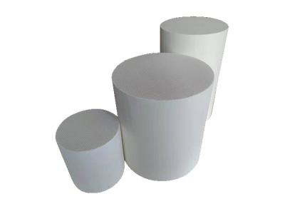 China White DPF Substrate Cordierite Wall Flow Filter With High Filtration Efficiency for sale