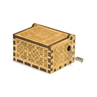Small Pine Wood Color Music Boxes 6.3x5x4.2cm for Christmas Gifts in High Demand
