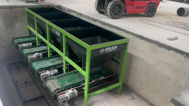 Heavy-duty batch mixer for industrial blending applications