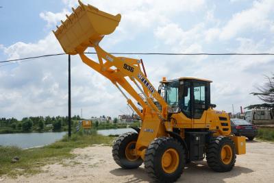 China Middle Hub 2.5 Ton Wheel Loader Articulated And Hydraulic Unloading for sale