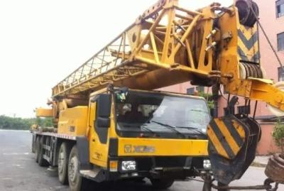 China 70T QY70K 2008 XCMG used truck crane for sale