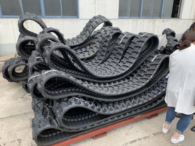 China Excavator Paver Crawler Rubber Tracks Bolt On Wide Ground Adaptability for sale