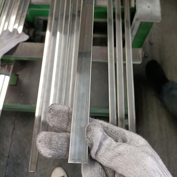 Quality Rectangular Welded 304 Stainless Steel Pipe 2 Inch Aisi 304 Tube for sale