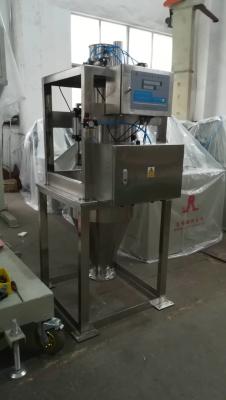 China Pneumatic Drive Type Flux Accumulation Scale , Online Weighing Scale For Powder for sale