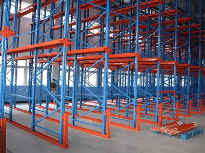 中国 二重深層倉庫ラック 常規選択型貯蔵パレットラック設計 販売のため