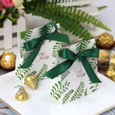 China Fresh Green Ribbon Bow Tie Printed Paper Bags Chocolate Packaging 9g/Pcs for sale