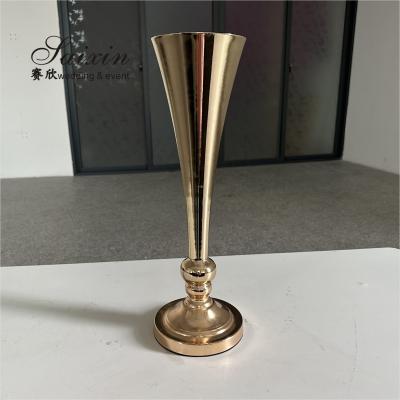 China Events Wedding Art Decoration Vase Gold Metal Trumpet Vases Party for sale