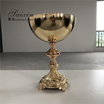 China Floral Trophy Shape Gold Trumpet Vase Metal Flower Stand Pot Round Wedding Decoration for sale