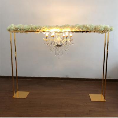 China 1.8m large shiny gold metal flower stand with battery working crystal chandeliers for wedding table decoration for sale
