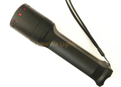 China Lúmen 800 a maioria de lanterna elétrica tática poderosa com grande distância 300M, cabo magnético de USB à venda