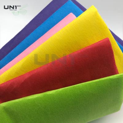 China Chemical Bond Non Woven Fabric Roll With Pet Film Laminating For Disposable Medical Bed Sheets for sale