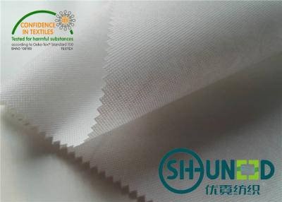 Китай Ткань скрепления 100% полиэстер термо- не сплетенная низкопробная для Интерлининг и Вайстбанд продается
