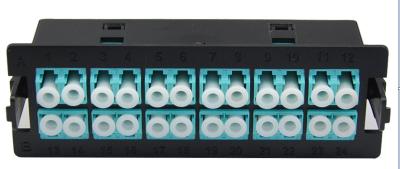 中国 1U配電箱のための黒いLCの挿入物の二重繊維光学のパッチ盤24の港 販売のため