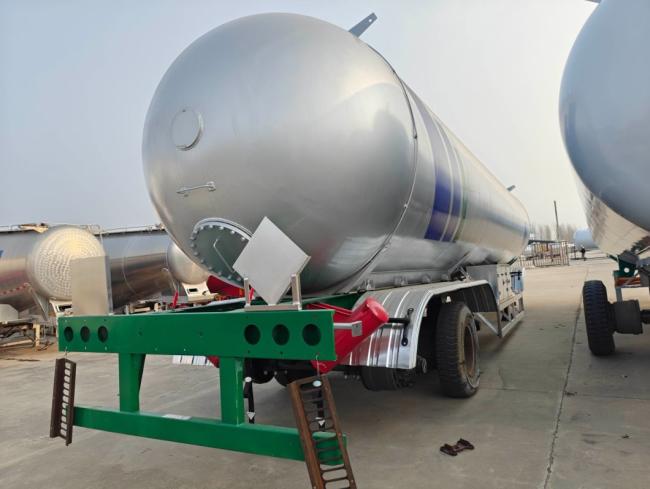 3 Alxes 30000liters 40000liters 50000liters 60000liters LPG Tank Trailer; LPG Tanker Semi Trailer; LPG Trailer Truck; LPG Truck Trailer