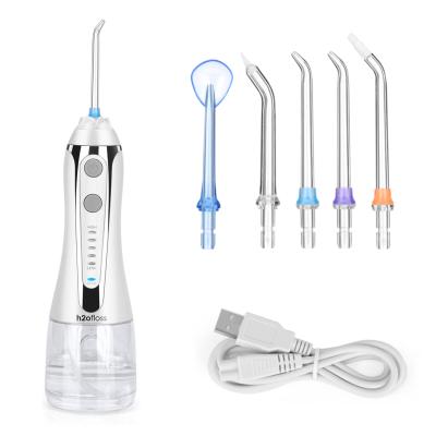 China 2500 Mah Battery Operated Waterpik Dental Spa Oral Irrigator For Oral Clean for sale