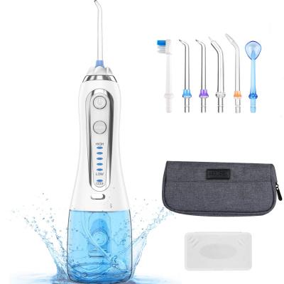 China Commercial Battery Operated Water Flosser , 40PSI Handheld Oral Irrigator for sale