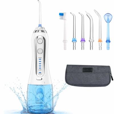China Portable 2500mAh Battery Operated Water Flosser IPX7 For Oral Care for sale