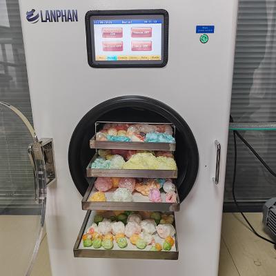 中国 4 trays Fruit Vegetable Vacuum Drying Machine Small Home Freeze Dryer Machine 販売のため