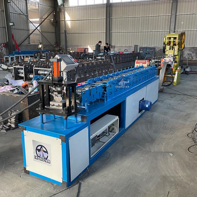 Punching hole shutter door forming line 4