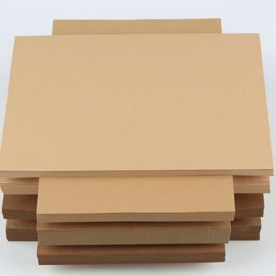 Chine 500gsm Kraft Wrapping Paper Solid Design Brown Yellow White Blue Smooth Surface à vendre