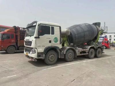 Chine Le camion de mélangeur concret de ZLJ5310GJBHTE a employé 17970 kilogrammes avec le châssis de HOWO moins de kilométrage à vendre