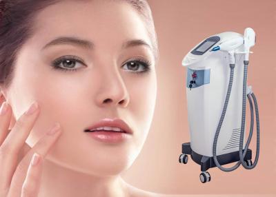 China Equipamento profissional do laser da remoção do cabelo, dispositivos da remoção do cabelo do IPL Rf para a cara à venda