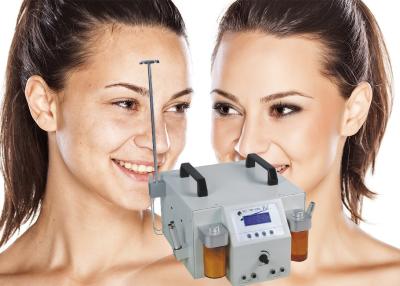 Chine Machine de Microdermabrasion de traitement de visage avec le diamant/peau en cristal de Dermabrasion/jet à vendre